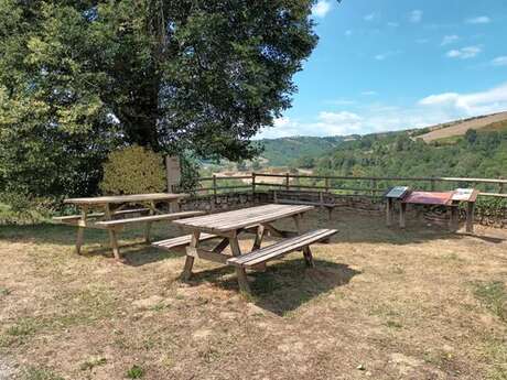 Circuit de découverte au Fel: un village, un vignoble