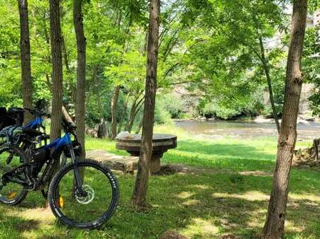 Aire de pique-nique des bords du Lot