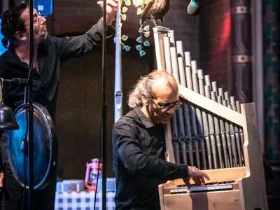 LA VÉRITABLE PETITE ET GRANDE HISTOIRE D’HANSEL & GRETEL