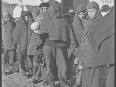 Exposition " des Espagnols dans les camps : photographies de Paul SENN  " - Maison de MA Région
