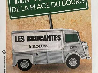 Les Vendredis à la Place du Bourg: Brocante de l’Été