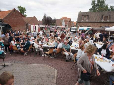 Marché des producteurs locaux, repas et concert - Roucourt