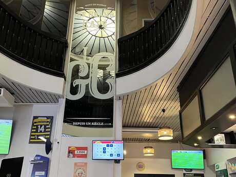 Le Grand Café