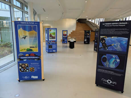 Orionis, planétarium du Douaisis - Exposition temporaire "La Terre depuis 'espace" et "Visoins du futur"