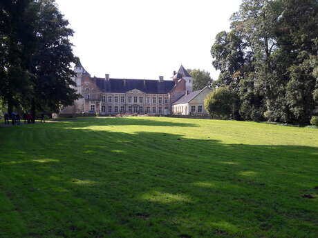 Visite guidée dans le parc du château de Liettres