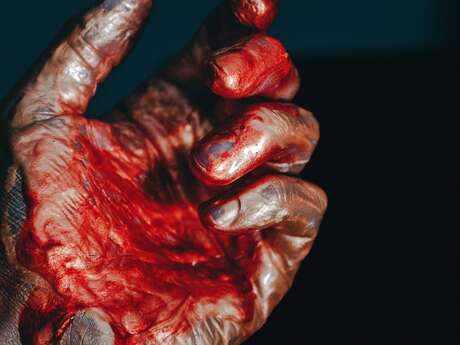 Théâtre / En dessous de vos corps je trouverai ce qui est immense et qui ne s’arrête pas – Anthony Jeanne