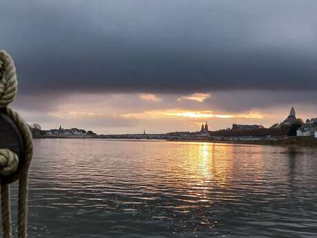 Balade soir en bateau commentée sur la Loire