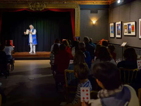 le salon des magiciens