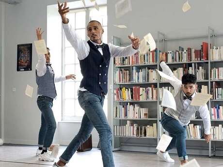 Spectacle "danse avec les Livres"