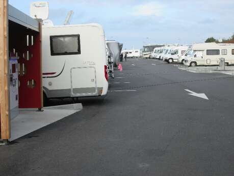 Aire de stationnement et de service du Pollet à Dieppe Aire de stationnement et de service du Pollet à Dieppe