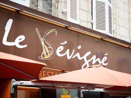LE SÉVIGNÉ LE SÉVIGNÉ
