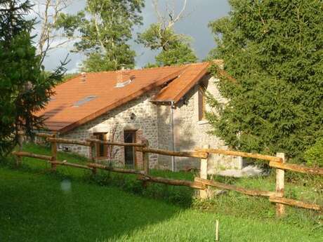 Location Gîtes de France - PEYRAT LA NONIERE - 4 personnes - Réf : 23G1196 Location Gîtes de France - PEYRAT LA NONIERE - 4 personnes - Réf : 23G1196
