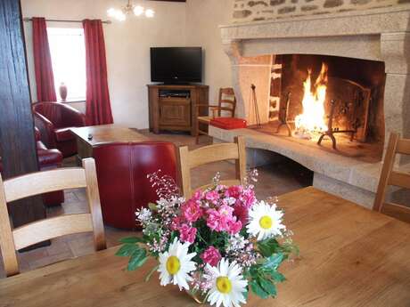 Location Gîtes de France - LE GRAND BOURG - 8 personnes - Réf : 23G1211 Location Gîtes de France - LE GRAND BOURG - 8 personnes - Réf : 23G1211