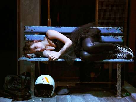 À la renverse, Karin Serres