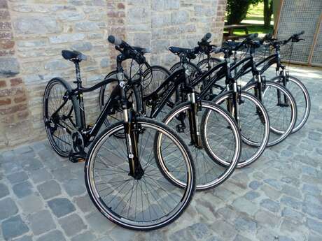 Des vélos à louer au Moulin Ferrières