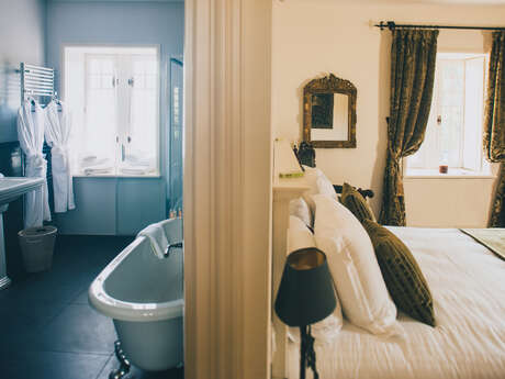 Chambres d'Hôtes "Château de Couches"