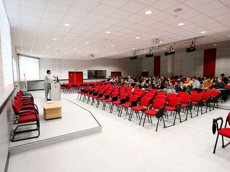 Ecole supérieure des sciences commerciales d'Angers (ESSCA)