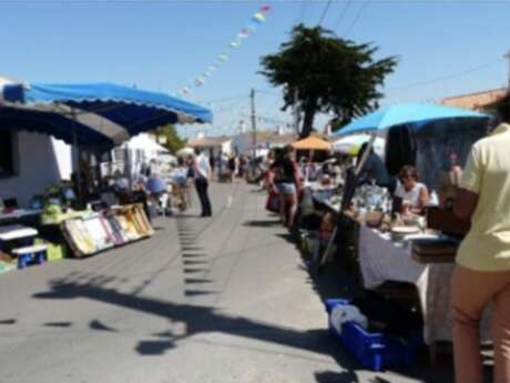 Vide grenier à Cadouère