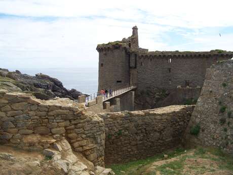 Enquête au Vieux-Château