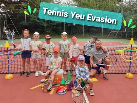 Tennis Yeu Evasion ouvert durant les vacances de la Toussaint !