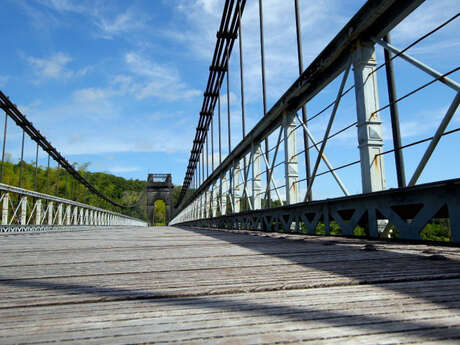 Pont suspendu de la Rivière de l'Est