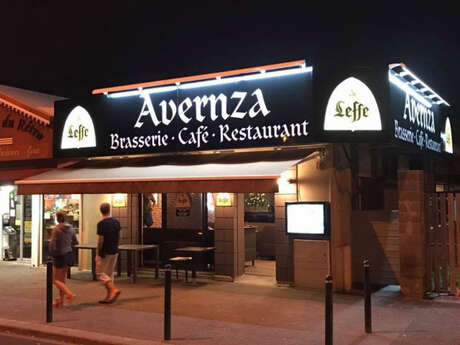 Avernza Café