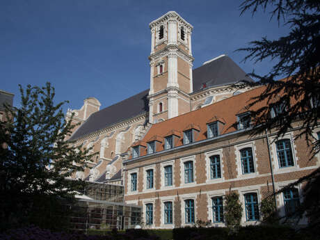 CIRCUIT A PIED | La Chapelle des Jésuites et la Bibliothèque d’agglomération