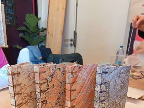 ATELIER | Apprenez la Marbrure & Reliure