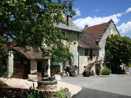 Hike in Bugey: winecellar loop