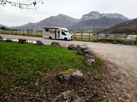 Aire de stationnement pour camping-car