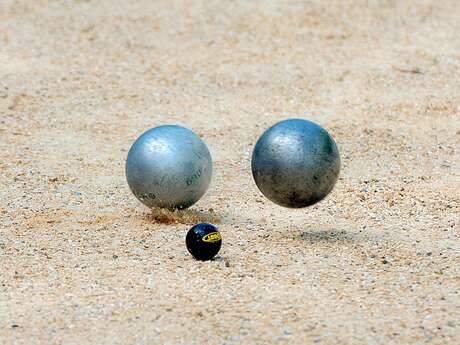 Tournoi de pétanque