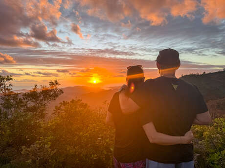 Dzumac Sunset（ズマック・サンセット）― サンセット・バギー体験