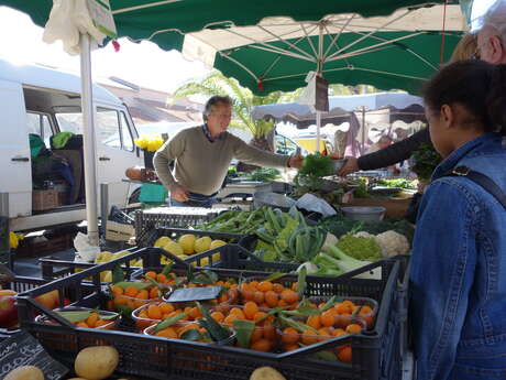 Le marché du port de Hyères