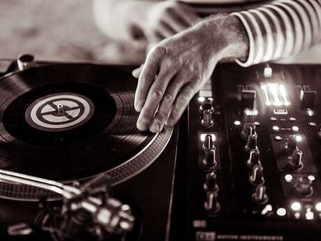 Initiation DJ et scratch