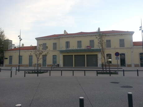 Gare SNCF de Salon de Provence