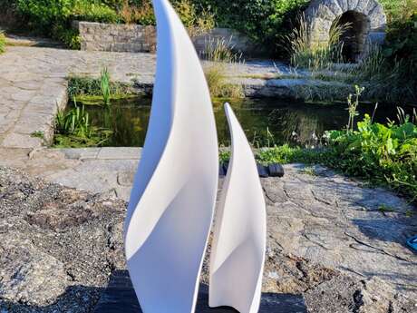 Art & Wine Exhibition at Château Pas du Cerf: Alchemy of the Elements