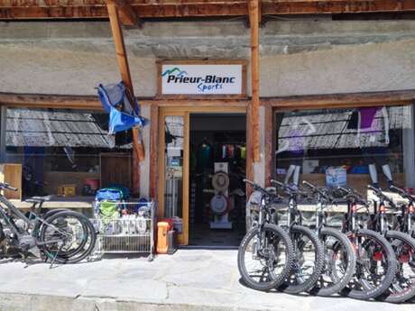 Prieur Blanc Sports La Ville