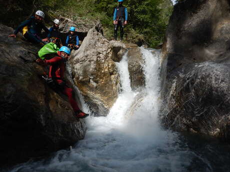 Canyoning avec le bureau des guides de Briançon