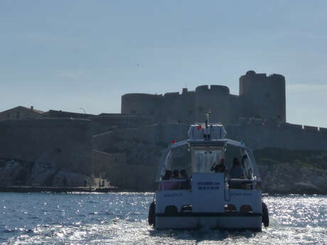 Discover the If Castle - Sea walking 2h30 tour