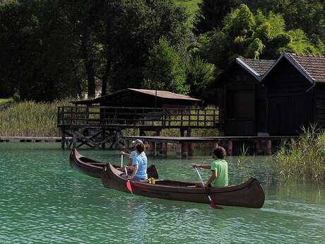 Autumn sailing on the Lac d'Aiguebelette