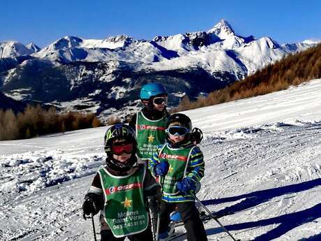 Cours de ski alpin enfants