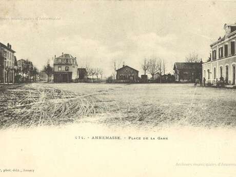 Place de la Gare et son histoire