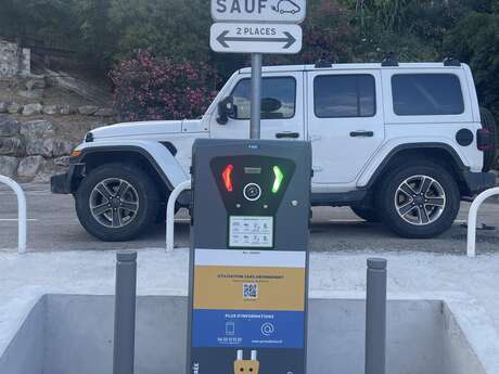 Charging station for electric vehicles Plage des Marinières