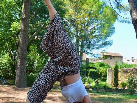  Séance de yoga au chant des cigales
