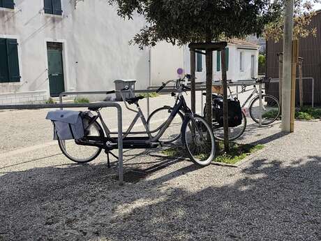 Parking vélos - Place des Tilleuls