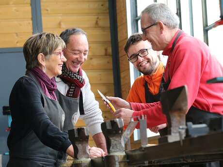 Marchez sur les traces des couteliers Thiernois et fabriquez votre couteau