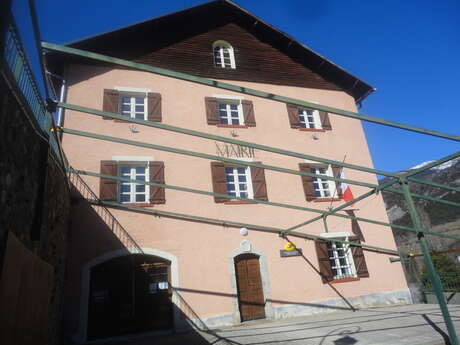 MAIRIE de SAINT MARTIN D'ENTRAUNES