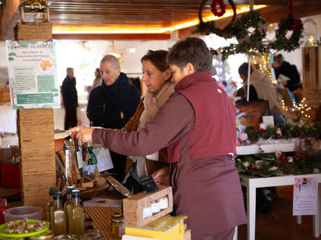 Marché de Noël à la Castelette à La Tour d'Aigues