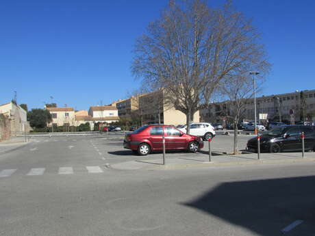 Parking du collège/ Samuel Paty