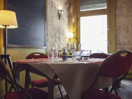 Restaurant la Vache à Carreaux / Wine Bar